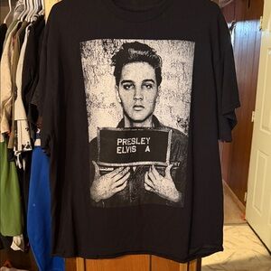 Tommy Black Elvis Graphic Tee